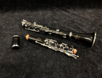 Photo Buffet Crampon R13 A Clarinet with Double Case, Serial #483680